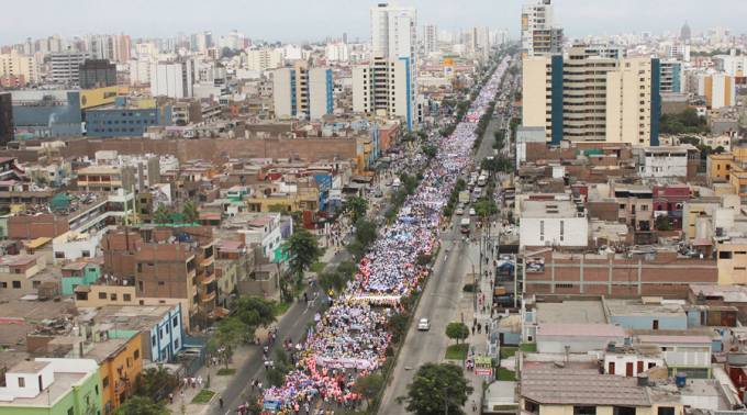 MarchaVidaLima_Peru750000Teilnehmer2